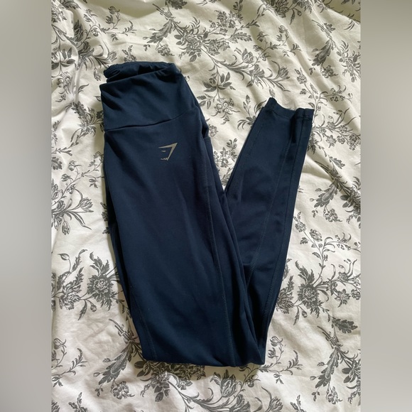 Gymshark Pants - Gymshark Navy pocket leggings